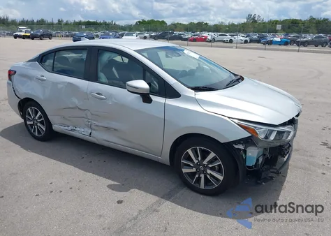 2020 Nissan Versa Sv Xtronic Cvt z USA, uszkodzony, nr VIN 3N1CN8EV4LL827799